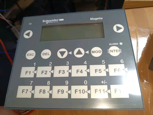 施耐德 XBTR411、XBT R411 FACTURA GARANT？A、ENV？或 PIDO！ Probado Muy Nuevo！