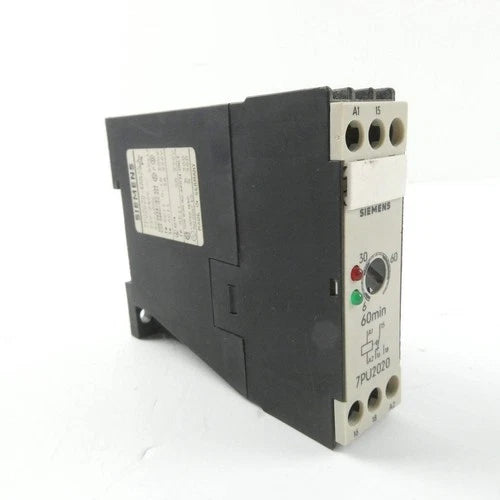 SIEMENS 7PU2020-4AN20 (220-240VAC 50/60Hz) (6-60min) TIMING RELAY