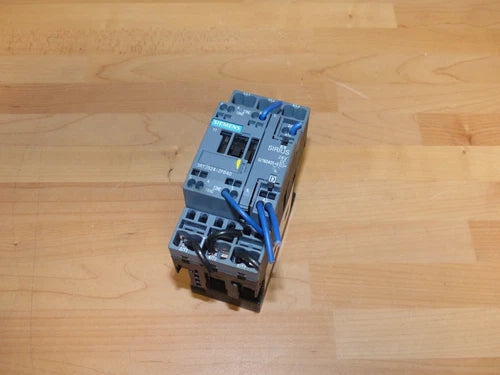 Siemens Dig.Industr. Contactor 3RT2024-2FB40 used