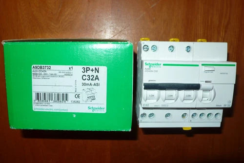 DISJONCTEUR DIFERENTIEL TETRA 32A 30mA A e SI SCHNEIDER ELECTRIC A9DB3732 4POL