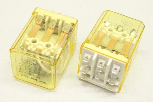 2x IDEC RR3B-U DC 24V Relais RR3BU