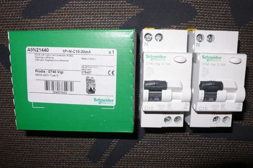 DISJONCTEUR DIFERENTIEL 10A 30mA A SI, SCHNEIDER ELECTRIC A9N21440 MERLIN GERIN
