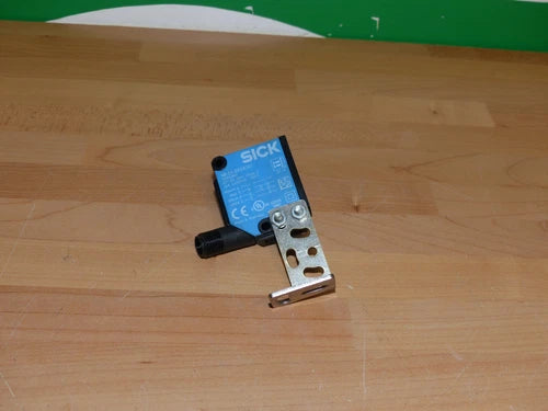 10 x SICK small photoelectric sensor WL11-2P2430
