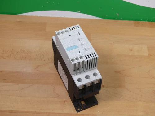 Siemens Sirius 3RW3 Soft Starter 3RW3026-1AB05 Unused