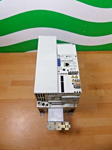 Lenze Inverter Drives 8400 Variable Frequency Drive E84AVSCE5524VX0 5.5kW