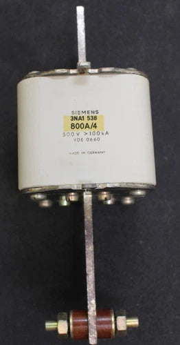 SIEMENS NH-SicherungseinsatzType 3NA1538 3-800A-500V Gr.3 mit Schlagvorrichtung