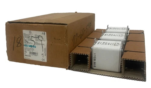 NEW SIEMENS LOT OF 3 3NE3335 FUSES SITOR 560 A 1000VA.C