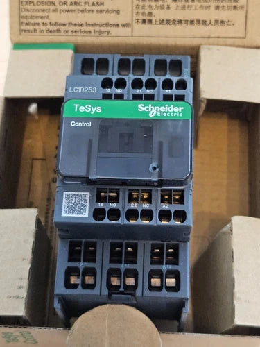 SCHNEIDER LC1D253P7 NEW