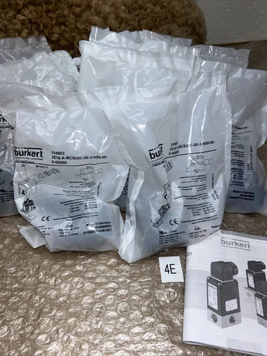 (11) Burkert Fluid Control Systems Cable Plugs 314802 New In Sealed Bags