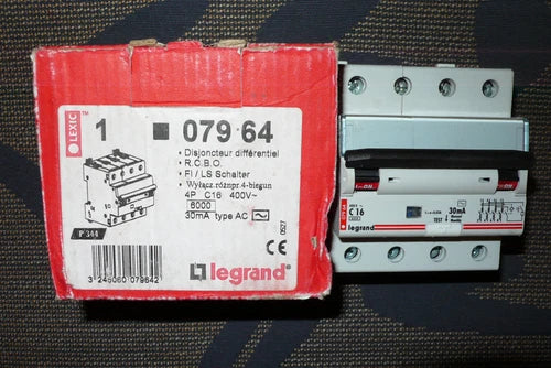 DISJONCTEUR DIFFERENTIEL TETRA. 16A 30mA COURBE C TYPE AC LEGRAND 07964 16AMPERE