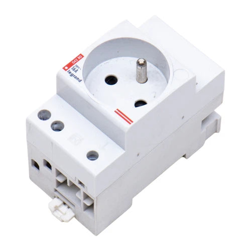 04280 LEGRAND, soquete, 04280, 04280, soquete: 250 V, 16A usado em estoque no PLC2DAY