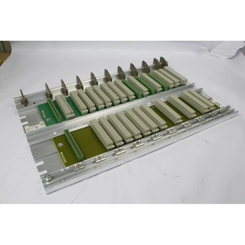 Siemens Simatic S5 6ES5 700-3LA12 (P24) (285)