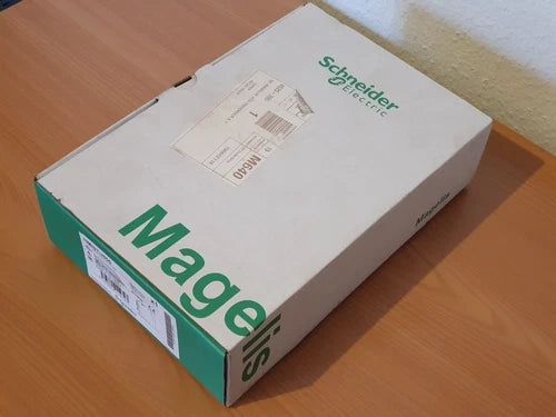 Schneider Electric HMISTU855 = HMIS85 +HMIS5T Terminal Touch TFT NEW