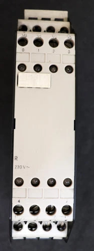 SIEMENS SIMATIC S5-110 Relaisbaugruppe 8xA 220VAC / 5A 6ES5417-7AA21 E-Stand A