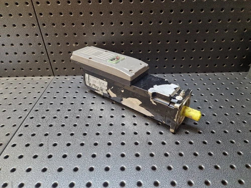 Elau Schneider Electric ILM0703P01F000 Servomotore