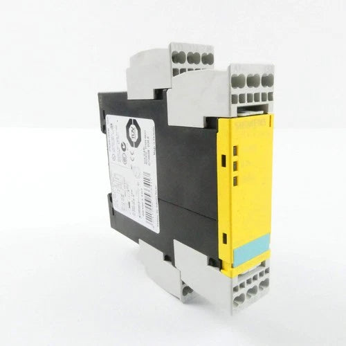 SIEMENS 3TK2840-2BB40 (24VDC) SIRIUS SAFETY SWITCHGEAR