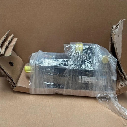 Schneider Electric - SH31403P11A2000 - SH3 140 Series Servo Motor, 27.8 Nm, 4000