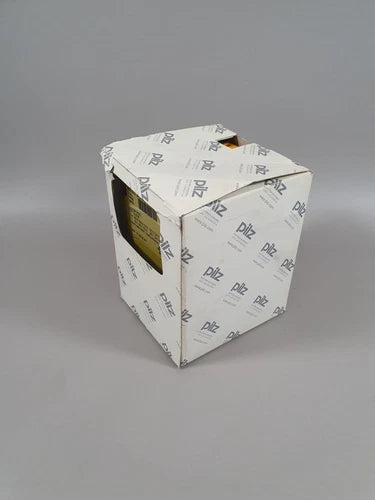 Pilz PNOZ X10.1 24VDC 6n/o 4n/c 6LED 774749 gebraucht mit OVP