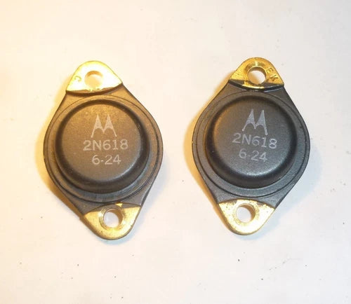 2 St. 2N618 Germânio PNP 60 Volts, 100 Watts, TO3 Motorola Black Label / 10