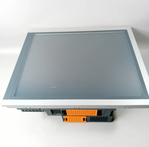 B&R 5AP923.1906-00 + 5PC9:210009.002-02 kl. Kratzer im Display #1