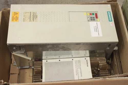 SIEMENS SIMOVERT MC 6SE7024-7TD51-1AA0-Z Inverter Inverter 6SE70247TD511AA0Z