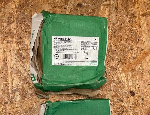 Schneider Electric - XPSABV1133C - Preventa XPS Stop & Switch Monitoring