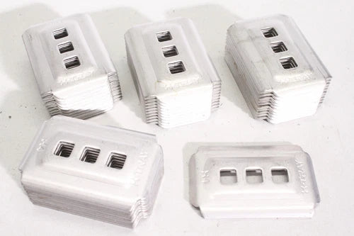 40x X-TRAY X4 klammer  Fitting  To fit the trays on mountings X4