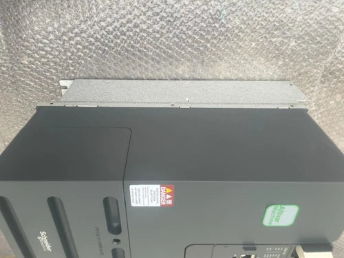 Schneider Electric Altivar Machine ATV340D11N4 AC Speed Drive 11kW/15HP 380/480V