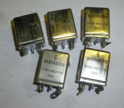 5 St. Relais Siemens 2 x Um Kontakte getestet mit 12 Volt
