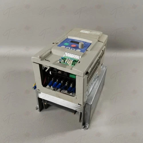 Hiztachi SJ100-040HFE Geh?use gebrochen
