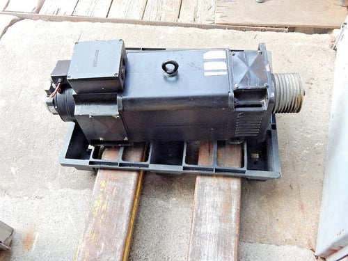 Siemens Nebenschluss Motor 1GH5136-0GH91-6HU7-Z  mit Hubner Drehgeber GTB