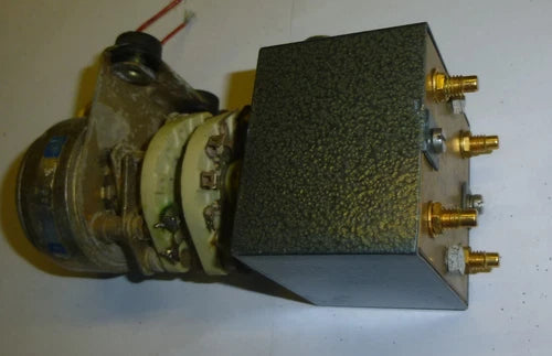 4 台 Koaxrelais 与 Schrittschaltwerk m 4 x SMC Buchse