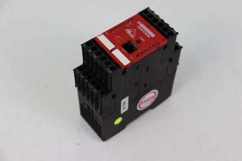 Schneider Electric ASiSAFE MON2 AUX. CONTROL R300 V 2.14 TESTED TOP ZUSTAND