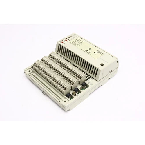 Schneider electric 170FNT11001 Fipio communication module + 170ADI35000 (B1336)