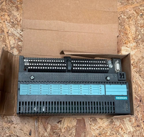 Siemens - 6ES7 193-0CB10-0XA0 + 6ES7 133-0BN01-0XB0 - 24DI/8DO Digital Module