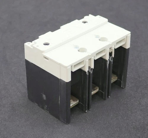 Siemens overcurrent release VL400 3VL9440-7DC30 3-pole LI IR=320...400A unused