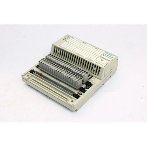 Schneider Automation 170ADI35000 TSX MOMENTUM I/O BASE, 24VDC-32PT IN +1 (B965)