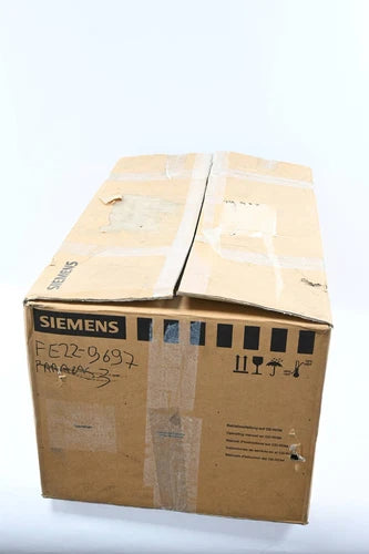Siemens Simovert Masterdrive 6SE7027-2ED71-Z ( 6SE7 027-2ED71-Z ) E. E