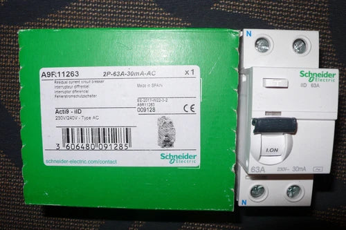 INTERRUPTEUR DIFFERENTIEL 63A 30mA TYPE AC SCHNEIDER ELECTRIC A9R11263 63AMPERES
