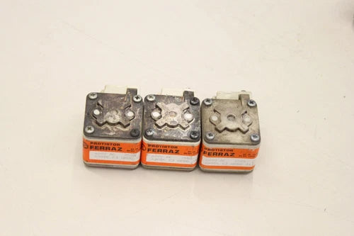 3x FERRAZ 69391 250A 600VAC Sicherungseinsatz 36882