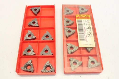18x SANDVIK R166.0G-22MM01-550 S10 P10 Threading Inserts 2N0409418 Original Box