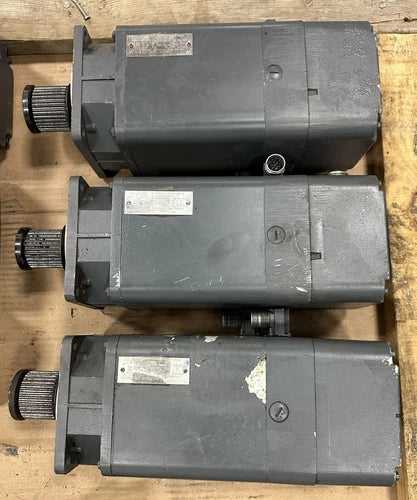QTY 1 - Siemens #1FT5072-1AF71-1FG0 Motor