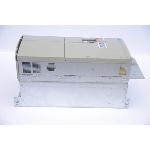 Telemecanique ATV38HD28N4 Schneider electric 22kW 30HP Altivar 38 Variator No p