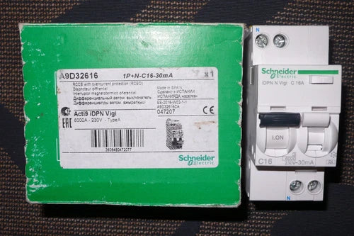 DISJONCTEUR DIFFERENTIEL 16A 30mA A 型施耐德电气 A9D32616 MERLIN GERI