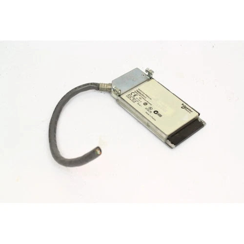 Schneider TSXSCP111 RS232 MP PCMCIA Board Cable Cut (B885)