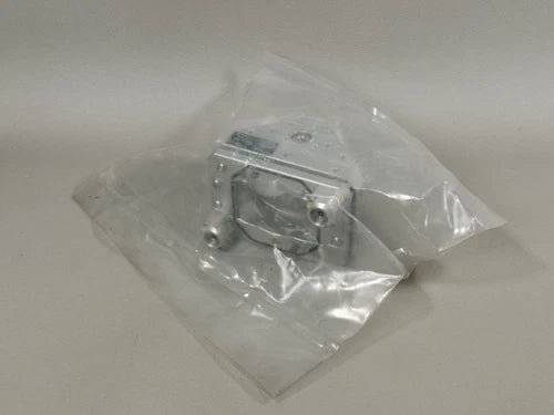 LT ULTRA BUS-40 230238-452 NEU
