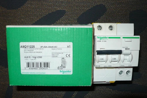 DISJONCTEUR A9F75216 DIFERENTIEL A9Q11225 SCHNEIDER ELECTRIC D16A 30mA 16AMPERE