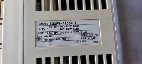 3G3FV-A2004-E INVERSOR OMRON YASKAWA 0,4KW 220V TESTADO