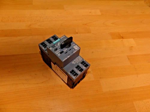 Siemens Sirius Circuit Breaker 3RV2011-1DA20 New Without Heating