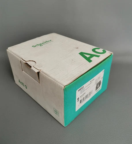 Schneider NG 125n 4P-32 A NEU